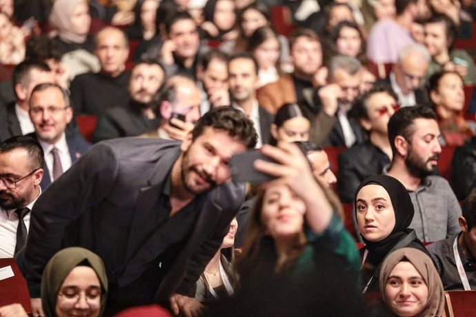 O, Mücadelenin Adı: Survivor All Star Şampiyonu ve Milli Boksör Adem Kılıçcı KızlarSoruyorda