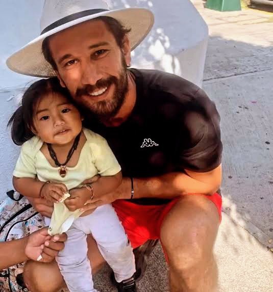 O, Mücadelenin Adı: Survivor All Star Şampiyonu ve Milli Boksör Adem Kılıçcı KızlarSoruyorda