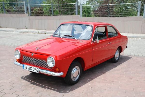 1200 cc Ford-Kent motoru ile üretilen 1966 Anadol A1
