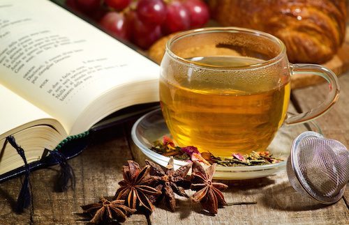 şişkinliği giderme özelliği de var.. güzel bir kitapla kesinlikle dene; pişman olmayacaksın ;)