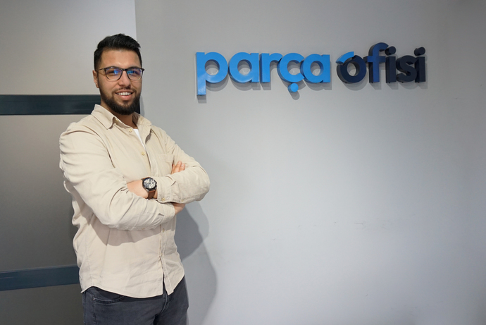 Parça Ofisi Kurucu Ortağı Eren Gelener