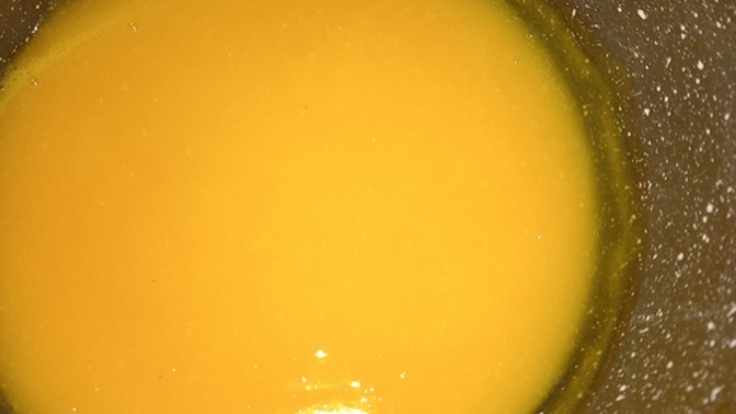 Tatlıların Üzerine Mandalina Sosu Nasıl Yapılır? 