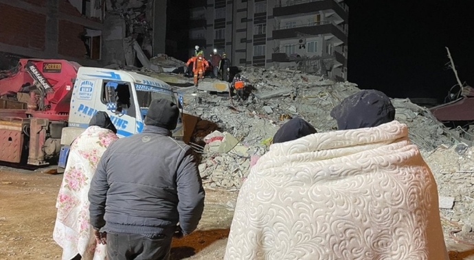 Enkazdan Kurtarılan Hastalar İçin İlk Yardım Uygulamaları Nasıl Olmalı?