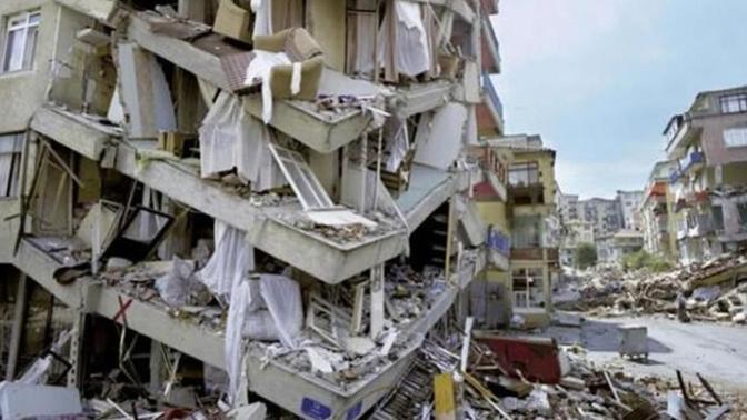 Deprem Anında Nelere Dikkat Etmeliyiz?