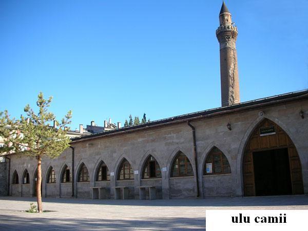 Sivas'ta gezilmeye ve g&ouml;r&uuml;lmeye değer tarihi mekanlar ve yerler