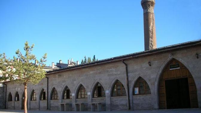 Sivas'ta gezilmeye ve görülmeye değer tarihi mekanlar ve yerler