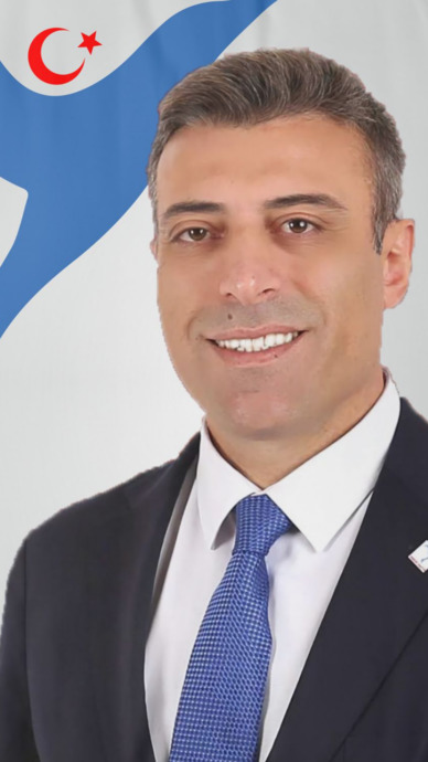 Yenilik Partisi lideri Öztürk Yılmaz