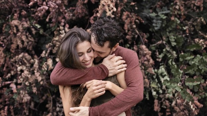 Romantik Bir İlişkinin 5 Aşaması