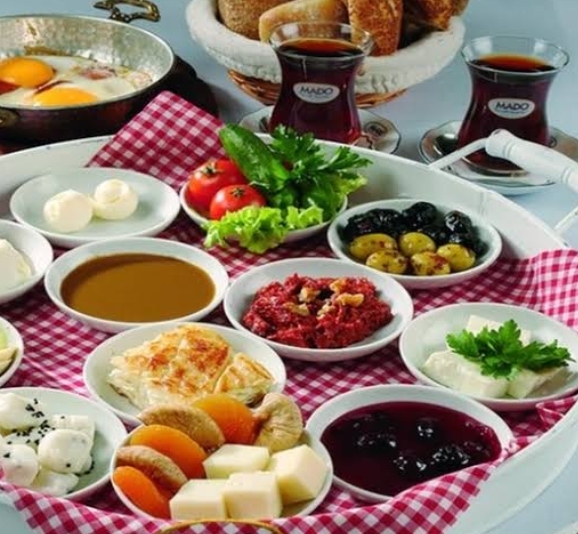 Sahurda Yenilebilecek Pratik ve Leziz Tatlar Arayışında Olanlar Buraya!
