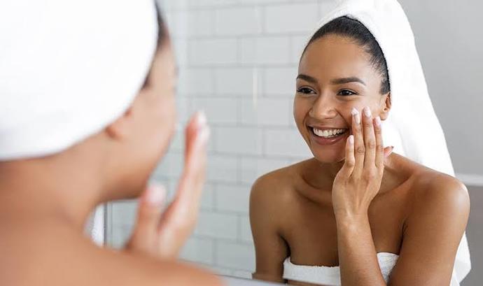 LOréal Paris Hyaluron Uzmanı Cilt Dolgunlaştıran Nemlendirici Krem Benzeri Diğer Ürünler Nelerdir?