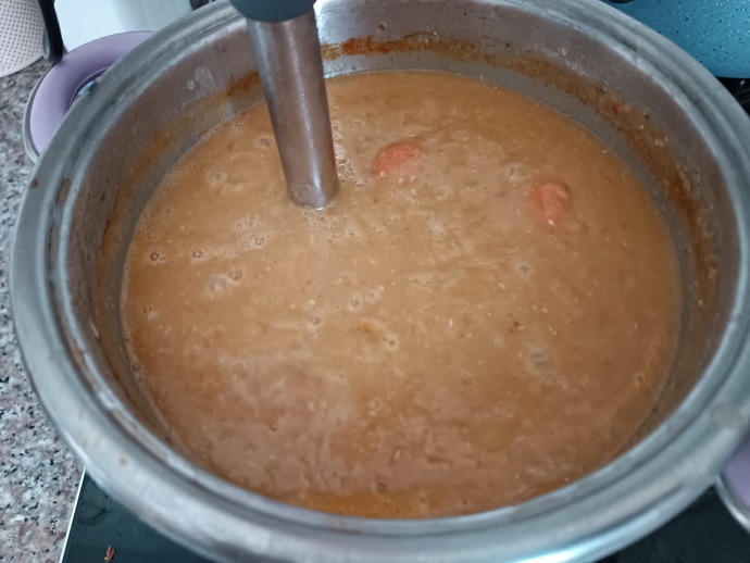İçinizi Isıtacak Bir Çorba: Sebzeli Mercimek Çorbası