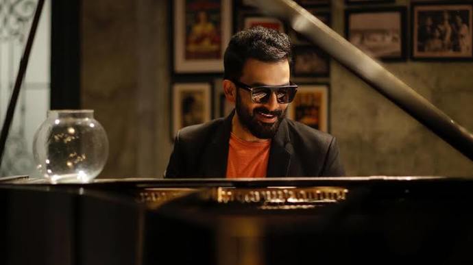 Biraz da Bollywood! İzleyip Beğendiklerim Arasından İki Hint Filmi Öneriyorum!