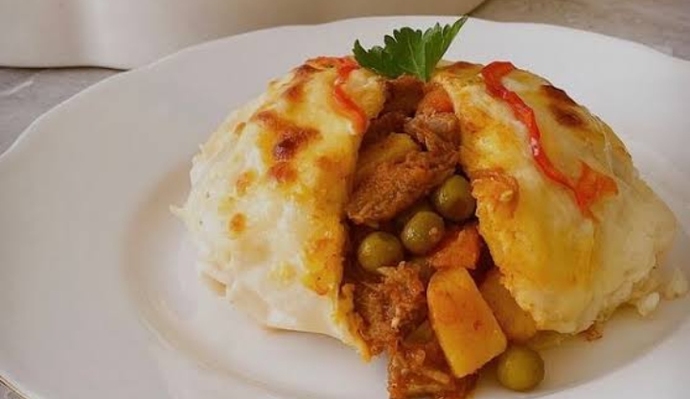 İftar Özel Sofraların Yıldızı Olacak Olan Etli Beşamel ve Domates Soslu Sultan Kebabı Tarifi!