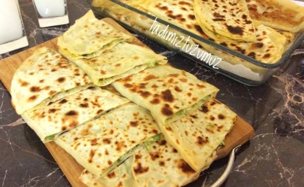 İftar Sofrası İçin Damakta İz Bırakacak Olan Bir Börek Tarifi!