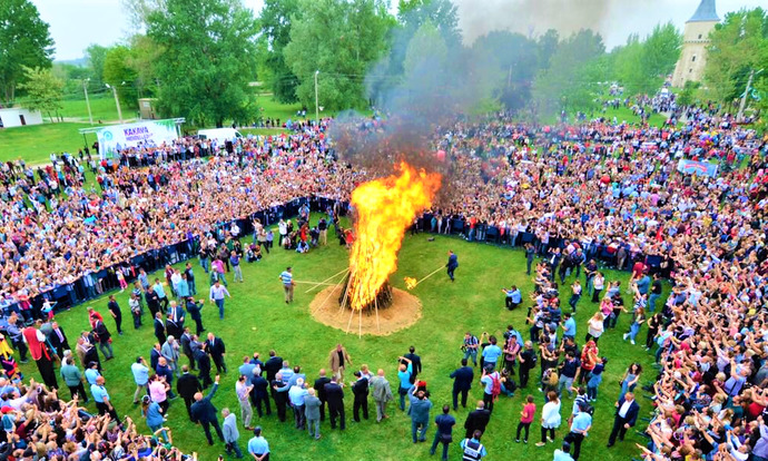 Baharı Getiriyoruz! Kız Kıza Gezelim Diyeceğiniz Şahane Etkinlikler
