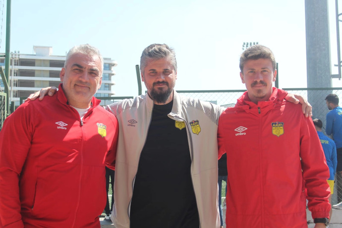 Alaçatıspor Teknik Direktörü Ali Çalış ile Keyifli Bir Röportaj Gerçekleştirdik! Takımını, Hedeflerini ve Türk Futbolunu Sorduk!
