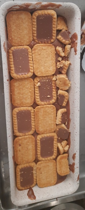 Bisküvili Baton Pasta Tarifi