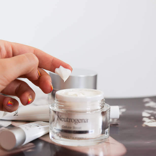 Neutrogena Cellular Boost Yaşlanma Karşıtı Gündüz Kremi İncelemesi, Yorumları, Avantajları ve Dezavantajları