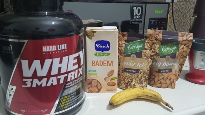 Sporcular! Günlük Alınması Gereken Protein Miktarını Tamamlayamadıysanız Bu Pratik Tarif Sizin İçin