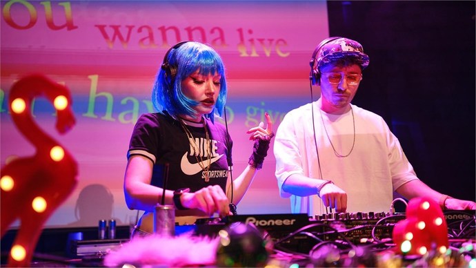 2000s party/ Daddy-E & Dear Darling