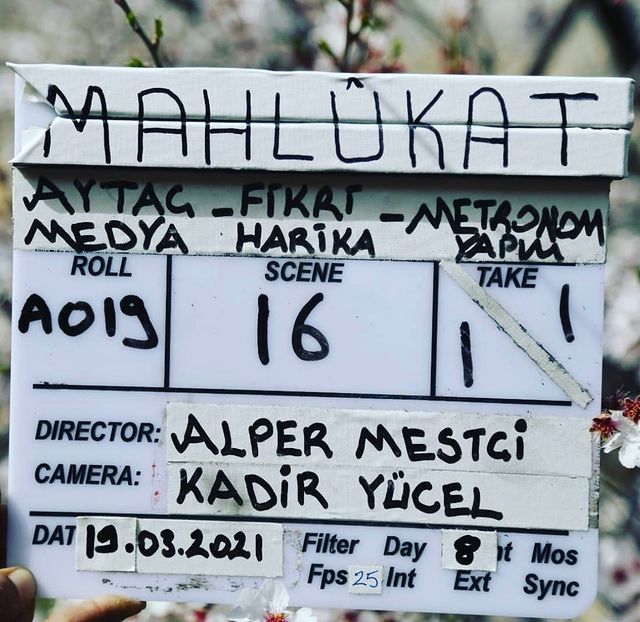 O, Korku Filmlerinin Efsane İsmi: Siccin, Mahlûkat, Musallat Filmlerinin Yönetmeni Alper Mestçi Son Filmi ile KızlarSoruyorda!
