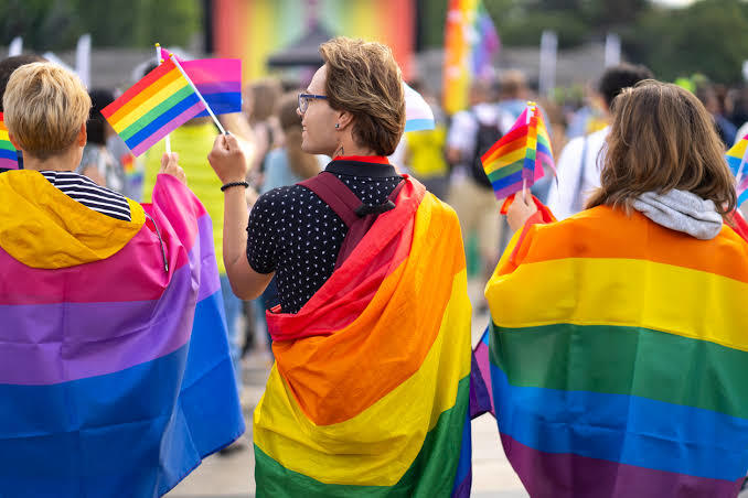 LGBTI+ Onur Ayındayız! Homoseksüeller ve Biseksüeller Hakkında Yanlış Bilinenler