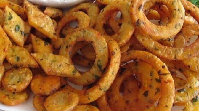 Pazar Kahvaltılarımızın Vazgeçilmezi Olacak Çıtır Patates Halkaları Yapıyoruz!