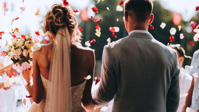Evlilik Hazırlığı Yapanlar Toplanın: Sizin İçin Olmazsa Olmaz Ürünleri Listeledim!