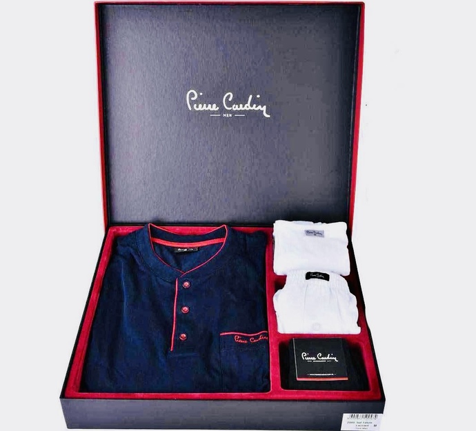 Pierre Cardin 4 Parça Özel Damat Pijama ve İç Çamaşırı Seti. %24 indirimli fiyatı 962 TL