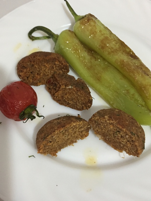 Bayat Ekmeğin Varsa Buraya! Bayat Ekmek Köftesi Tarifi