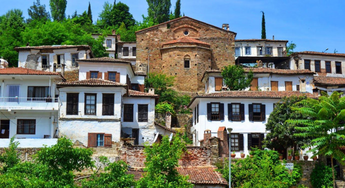 Kuşadası, Türkiyenin En Popüler Tatil Noktalarından Biridir, Peki Neresine Gidilir?