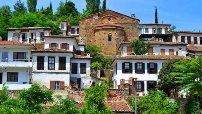 Kuşadası, Türkiye'nin En Popüler Tatil Noktalarından Biridir, Peki Neresine Gidilir?