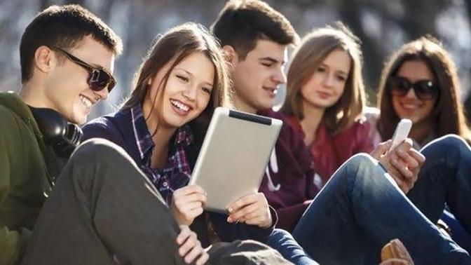 Yaz Tatili Sonrası Etkinliklere Şimdiden Yerinizi Ayırtın: Akbank Sanat'ın Eylül-Ekim Etkinlikleri!
