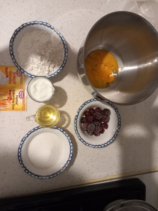Hadi Gelin! Pasta Tadında, Meyveli, Hafif Bir Kek Yapalım!💕
