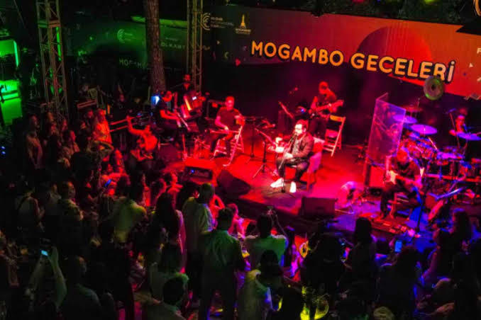 İzmir Kültürparkta Mogambo Geceleri Başlıyor!