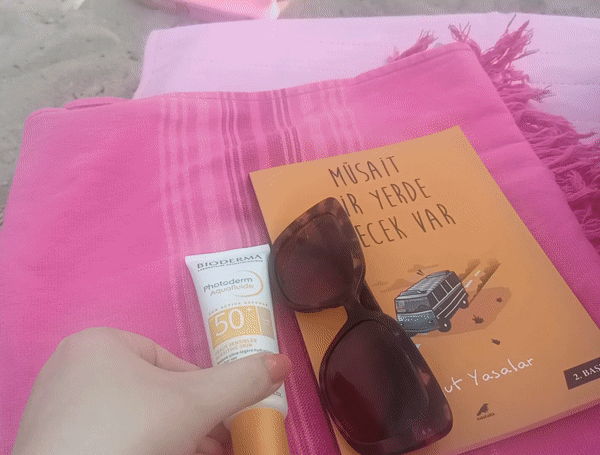 Hem Güneşten Korusun, Hem BB Krem Etkisi Olsun Diyenler Buraya: Bioderma Photoderm Aquafluide Güneş Kremini Deniyorum!