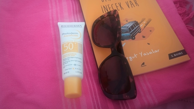 Hem Güneşten Korusun, Hem BB Krem Etkisi Olsun Diyenler Buraya: Bioderma Photoderm Aquafluide Güneş Kremini Deniyorum!