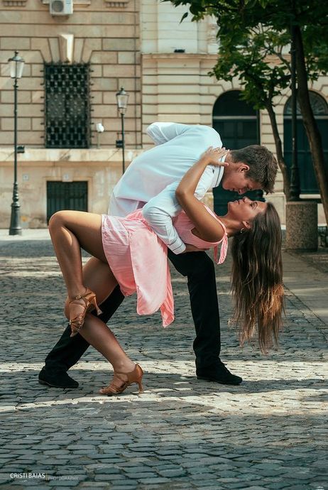 İçten Birlikteliklerde Aşk ve Cinselliğin Dansı