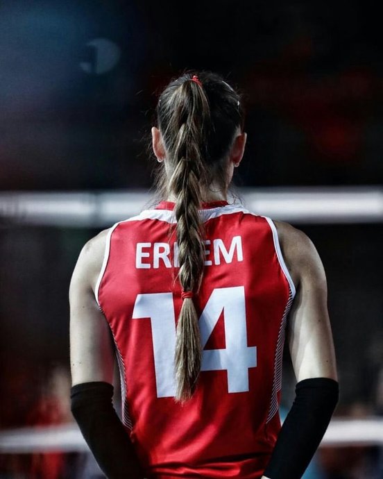 Milli Voleybol Kaptanımız Eda Erdem Hakkında Kişisel Notlarım!