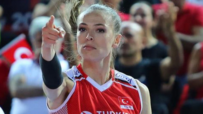 Milli Voleybol Kaptanımız Eda Erdem Hakkında Kişisel Notlarım!