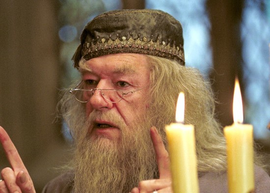 Asalar Havaya! Michael Gambonun Vefatı Üzerine: Hepimizin Kalbine Taht Kuran Albus Dumbledoreun Unutulmaz Sözleri