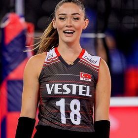Sempatik Milli Voleybol Yıldızımız Zehra Güneş Hakkında Hiç Bilinmeyenler!