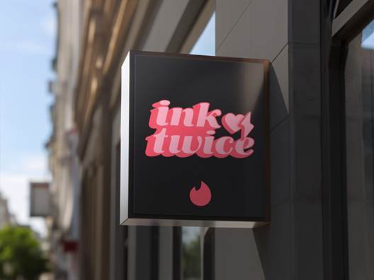 Geçmiş Aşklarına Veda Etmek İsteyenler Buraya! Tinderdan Dövme Sildirme Salonu