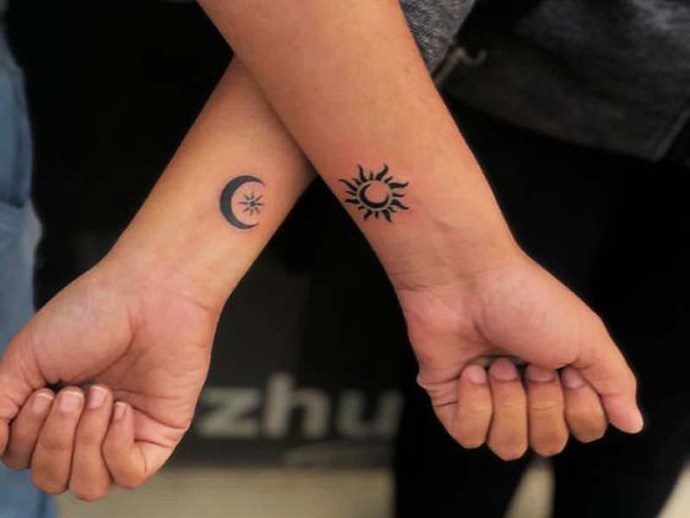 Geçmiş Aşklarına Veda Etmek İsteyenler Buraya! Tinderdan Dövme Sildirme Salonu