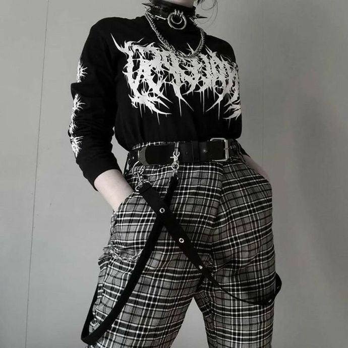 Gotik Giyinmeyi Sevenlere Özel Wamp Kıyafet Önerileri!