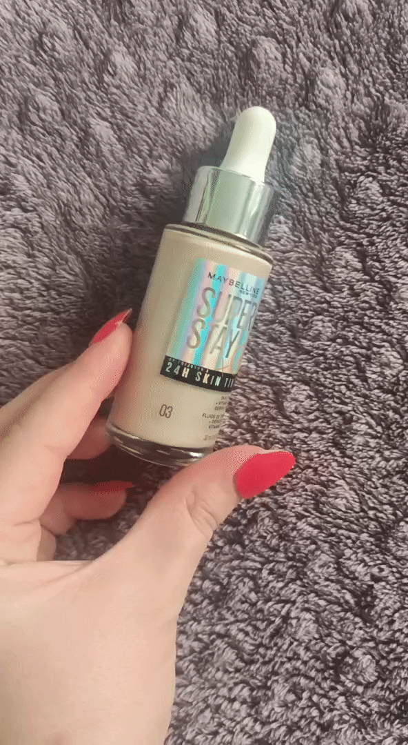 C Vitaminli ve Kapatıcılığı Yüksek Fondöten Arayanlar Buraya: Maybelline Super Stay Serum Fondöteni Deniyorum!