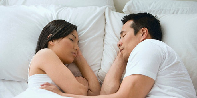 İlişki Durumunuzu Yansıtan 5 Uyku Pozisyonları Değerlendirmesi 🛏️