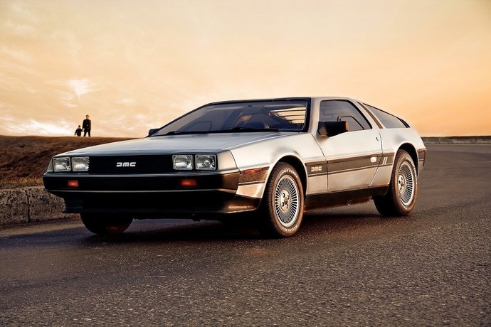 Efsane Film Arabaları: DMC DeLorean