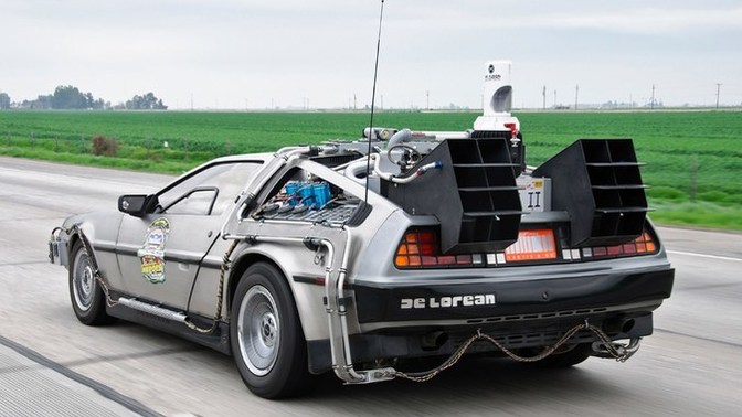 Efsane Film Arabaları: DMC DeLorean