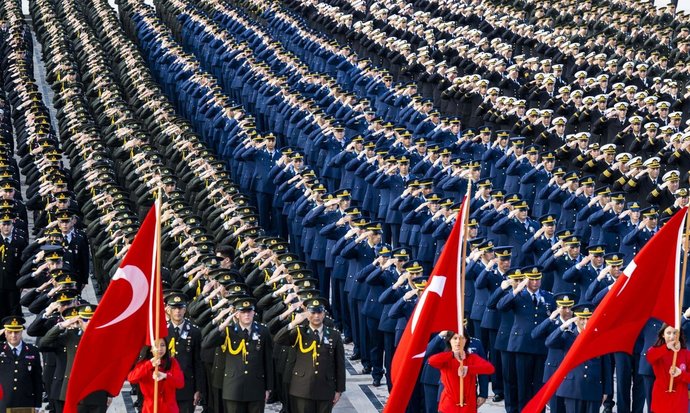 #HepAynıAşkla! 10 Kasım 09:05te Duygulandıran Görüntüler!